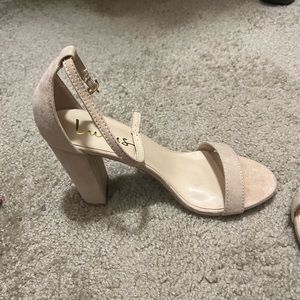 Nude lulus heels. Brand new, never worn.